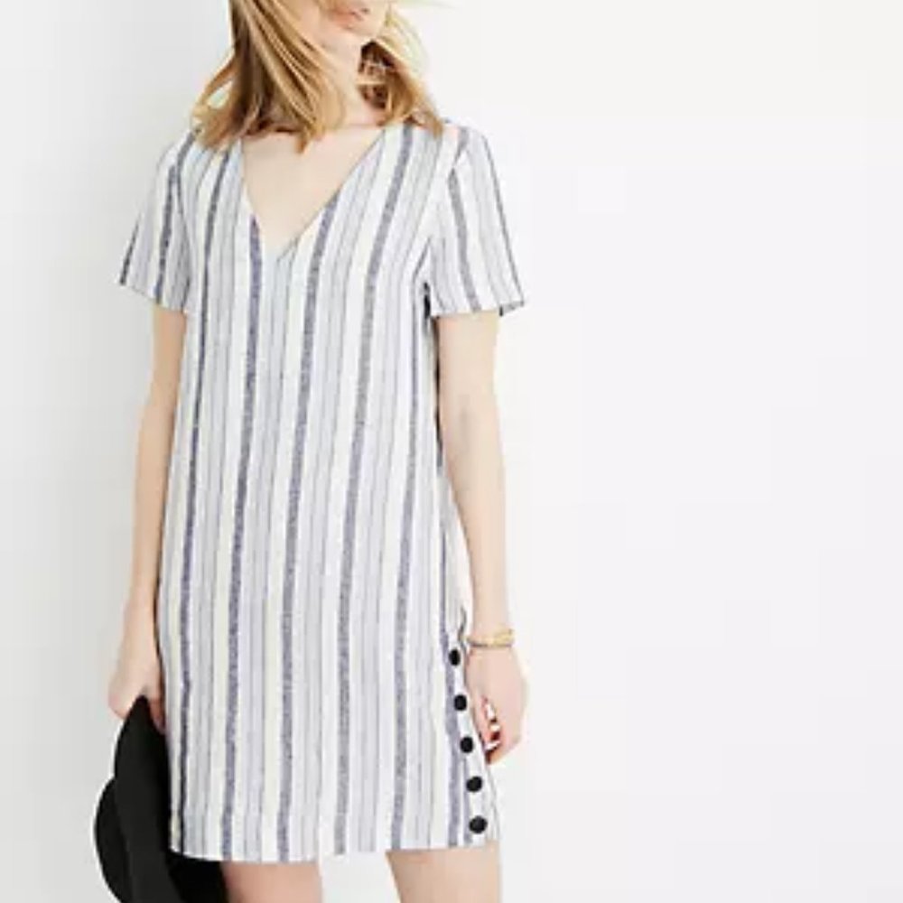 Linen Side-Button Easy Dress